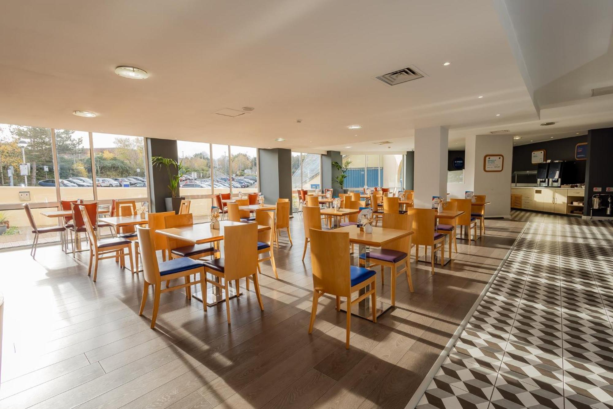 Holiday Inn Express Norwich By Ihg Eksteriør bilde